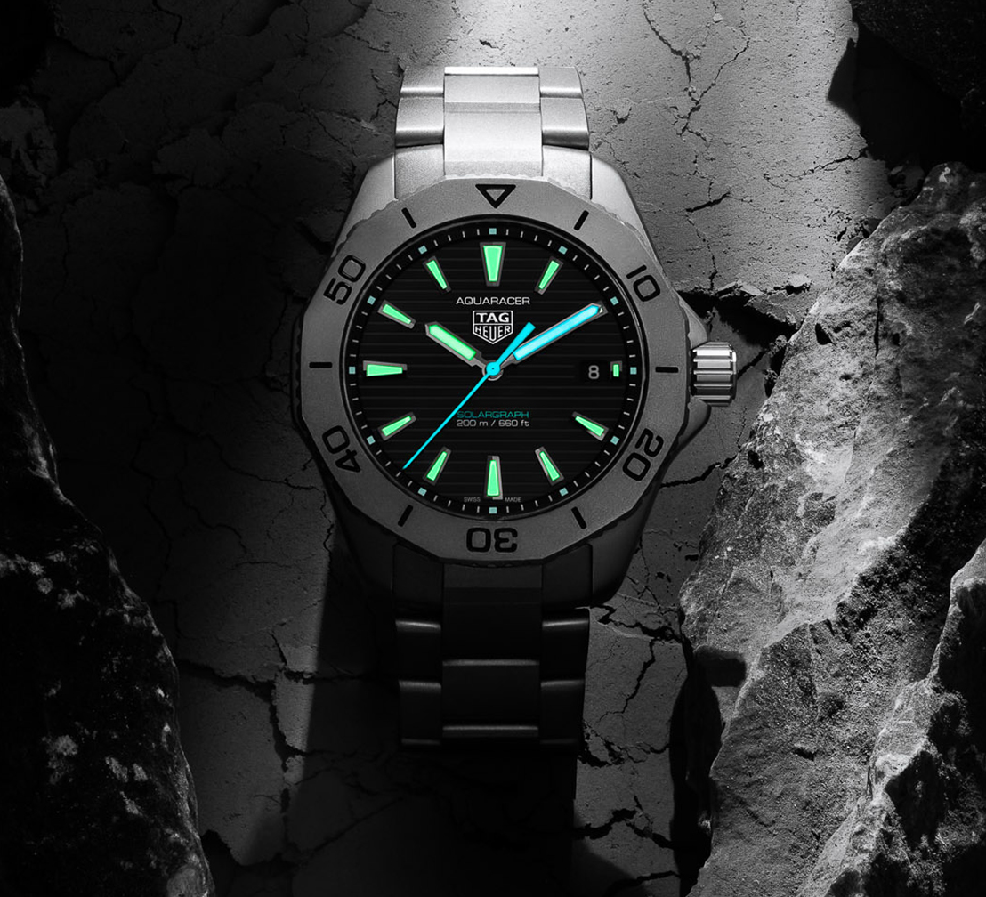Glow in the Dark TAG Heuer Aquaracer Professional 200 Solargraph with Titanium Bracelet